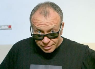 אריק איינשטיין משנה את העולם