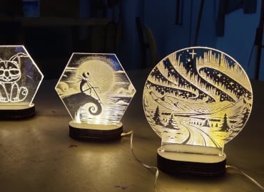 איך יוצרים מנורת לילה? עיצוב מנורות לילה בחיתוך לייזר