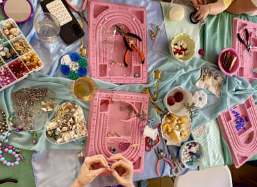 באתי לשחק - סדנה ליצירת תכשיטים