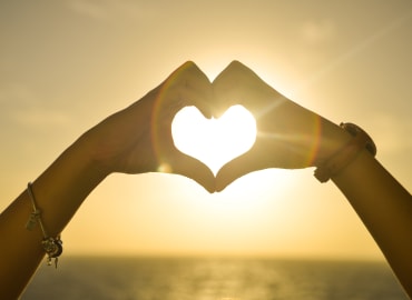 Love is in the Air:Comedy dating show