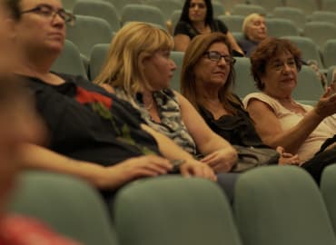 סרט ושיחה ב10 ₪ למה זה מגיע לי ומהרטה ברוך-רון