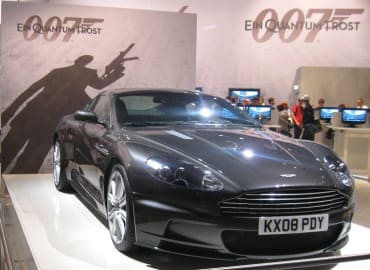 Free comedy in Wimbledon - James Bond edition