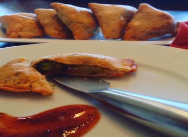 Master Healthy Indian Momos & Samosas 