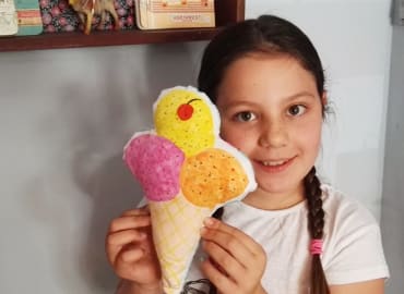 קייטנת יצירה לנערות בסוכות