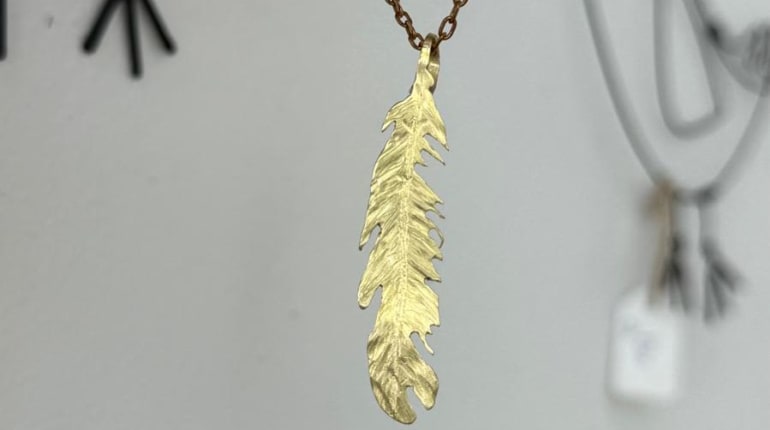 סדנת צורפות ועיצוב תכשיטים בפליז