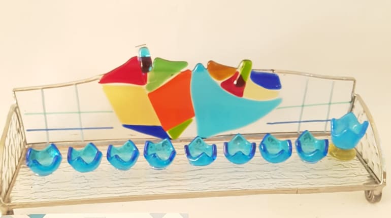 חנוכייה שלי- סדנת עיצוב חנוכיות מקוריות מזכוכית
