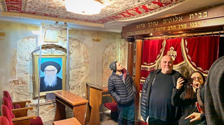 שערי חסד: סיור בשכונה חרדית מסוג אחר