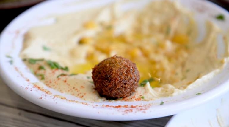 הסצינה הקולינרית של נצרת: סיור תרבות וטעימות 