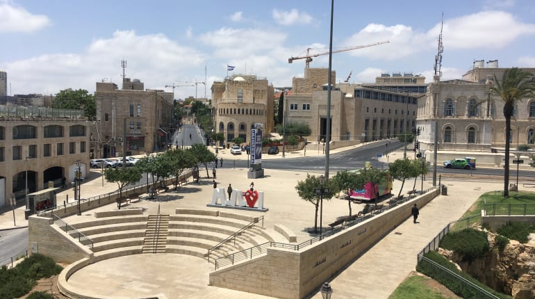 פנינה חבויה בלב העיר: סיור בשכונת מוסררה הירושלמית