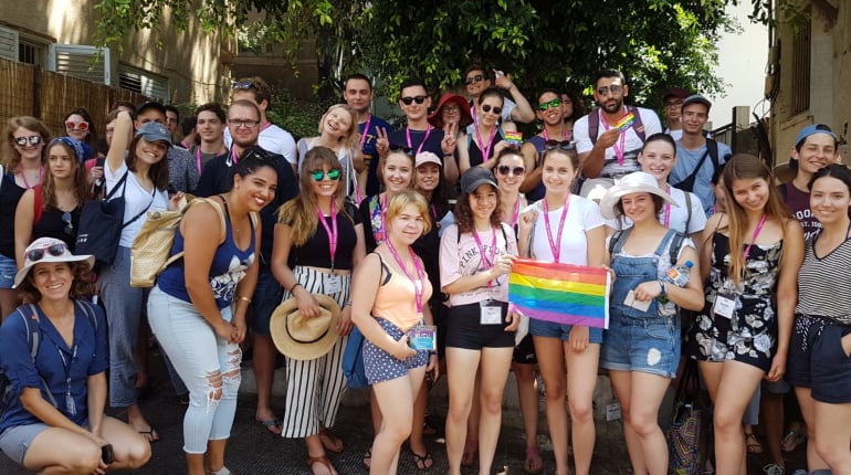 בין מרד לגאווה: סיור לכבוד מצעד הגאווה בירושלים 