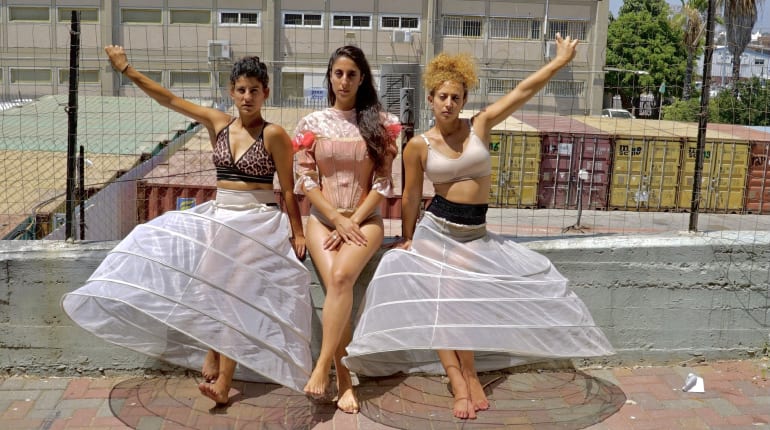 שושנות במרחב: סיור, דיון ומופע בחורבות מועדון הפוסיקט