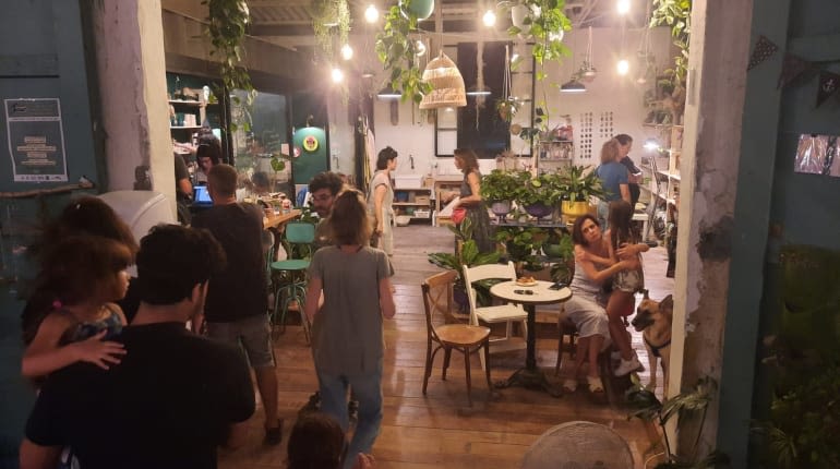 פסיפס של טבע אנושי: סיור על אמנות, אנשים, טבע וקיימות