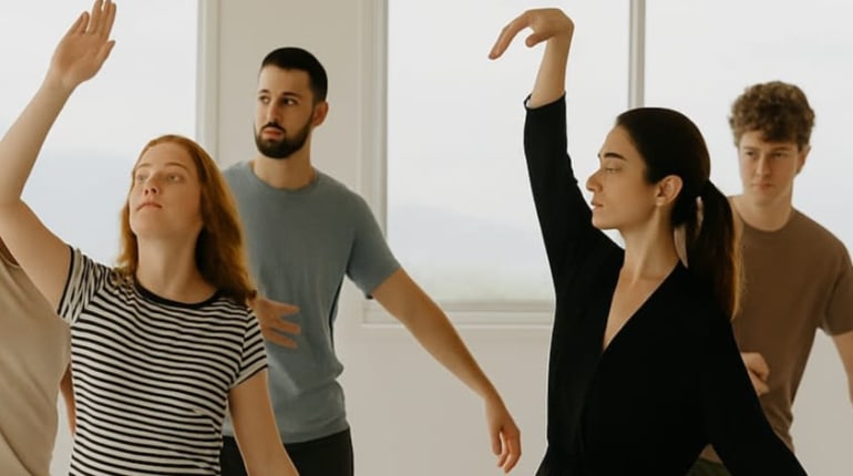 ריקוד קבוצתי: חיבור דרך תנועה