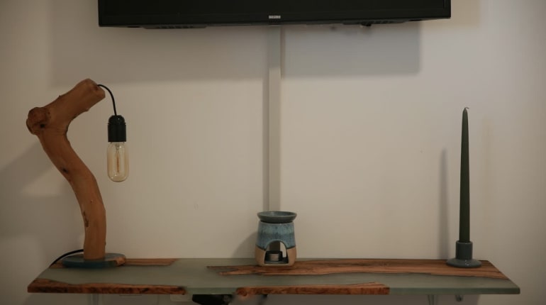 סדנת מנורות שולחן מעץ טבעי 