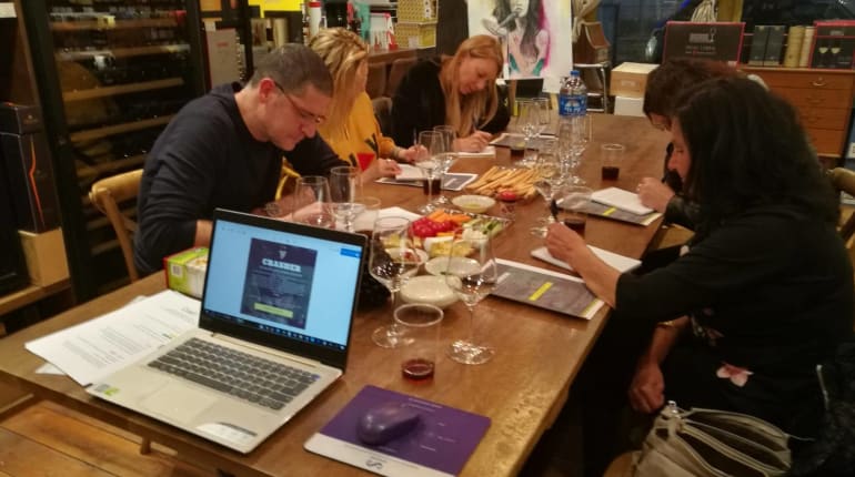 CRUSHER - סדנת כתיבה וטעימות יין