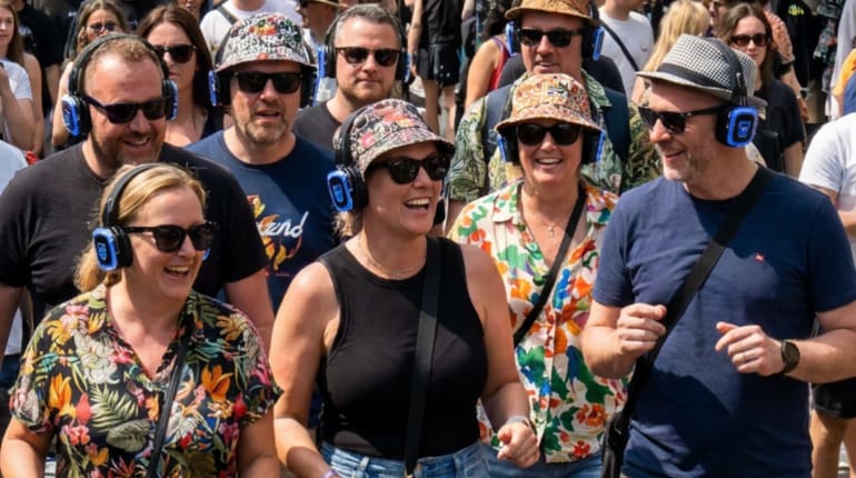 MADNESS CAMDEN MUSIC WALK | SILENT DISCO SINGALONG