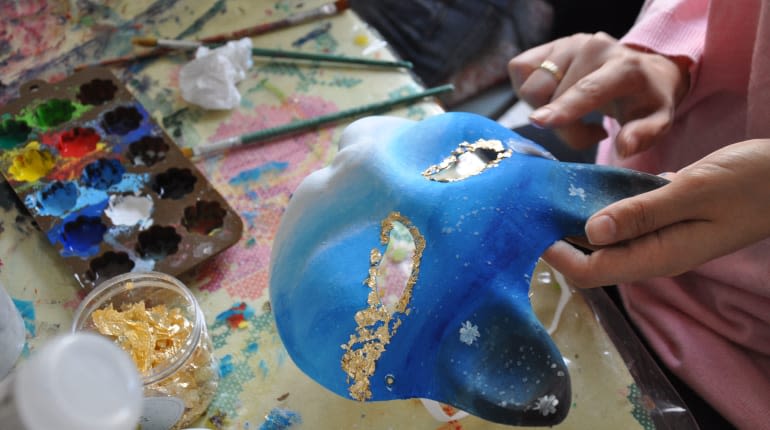 המסיכה הונציאנית שלי: סדנת יצירה מיוחדת לפורים