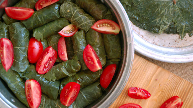 משתה קווקזי רווי אלכוהול ואוכל ביתי ומשובח - Funzing