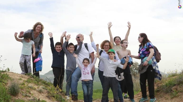 טיול הורים וילדים גרושים\יחידנים לעין השופט