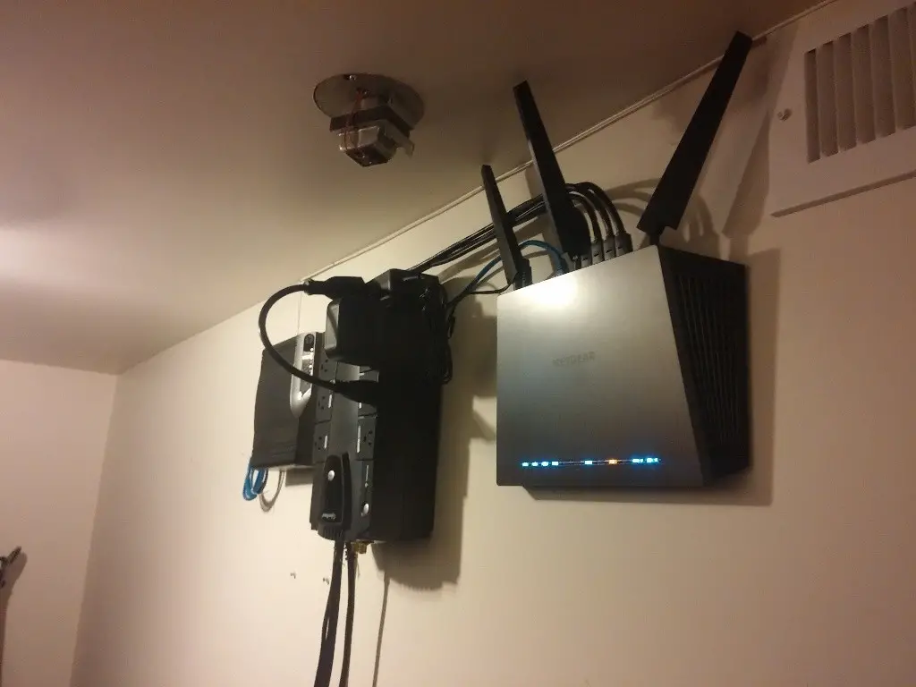 Lỗi We Can't Connect to the Server trong TFT Mobile Nguyên nhân và cách khắc phục Lỗi We Can't Connect to the Server trong TFT Mobile Nguyên nhân và cách khắc phục