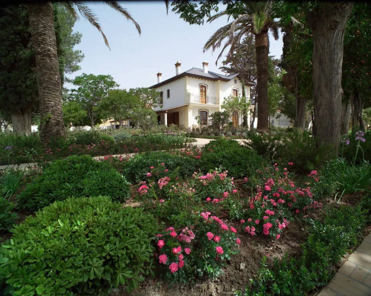Image of This Could Be Your Place!