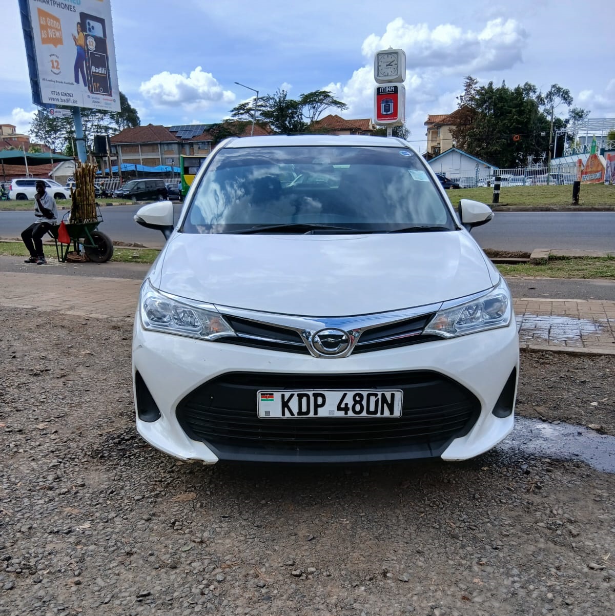 Toyota Axio image 2
