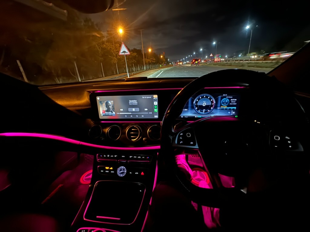 Mercedes-Benz E-Class image 3
