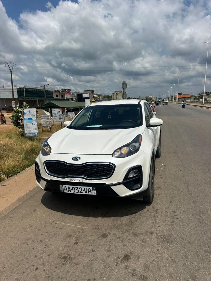 KIA Sportage Blanc perle — photo 1