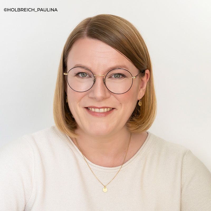 Zeschke_Katharina_CR_Paulina_Holbreich_800x800.jpg