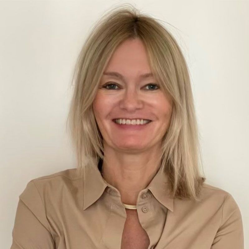 Zuska_Andrea_800x800.jpg