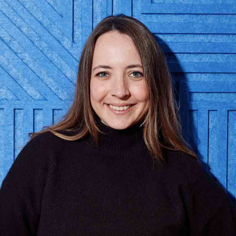 Labaute_Nina_800x800.jpg