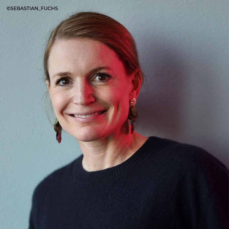 von-Au_Sandra_c__Sebastian_Fuchs_800x800.jpg