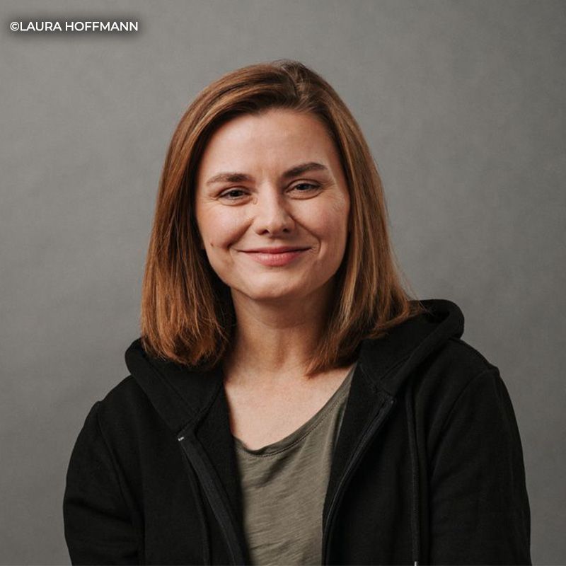 Huge_Hanna_800x800_c_LAURA HOFFMANN.jpg