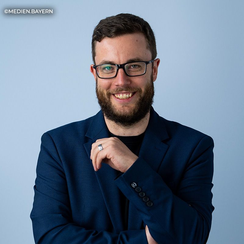 Schöne_Lukas_CR_Medien.Bayern_800x800.jpg