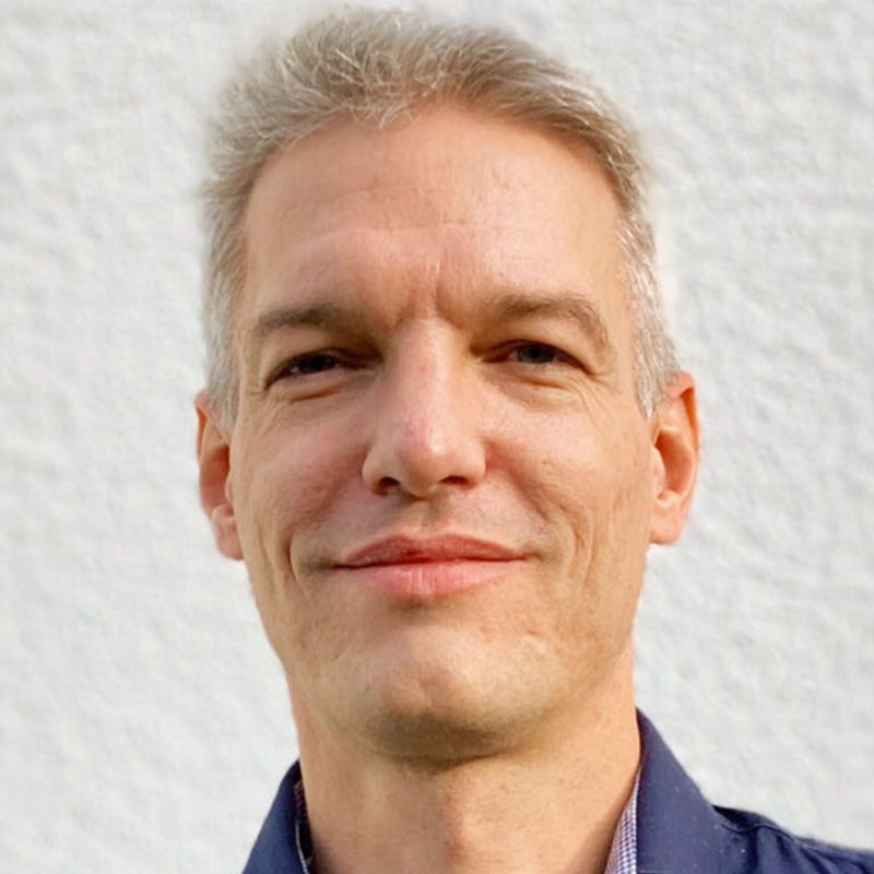 Oswals_Bernd_800x800.jpg