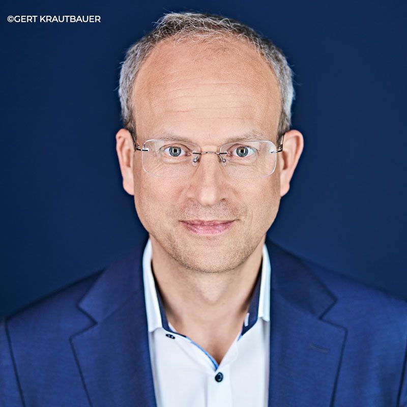 Schmiege_Thorsten_800x800_c_BLM-Gert-Krautbauer.jpg