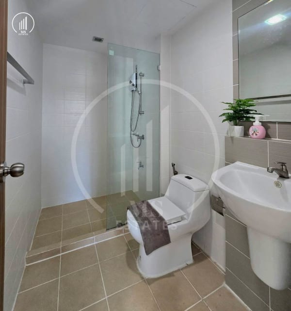 Image of The Royal Place Condominium - CRMP3209