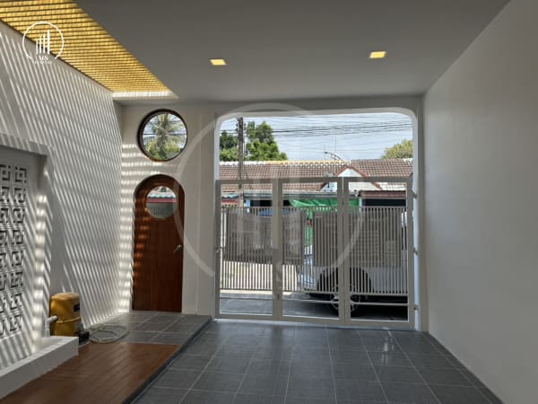 Image of Townhouse nearby Robin lifestyle - HSTL1694