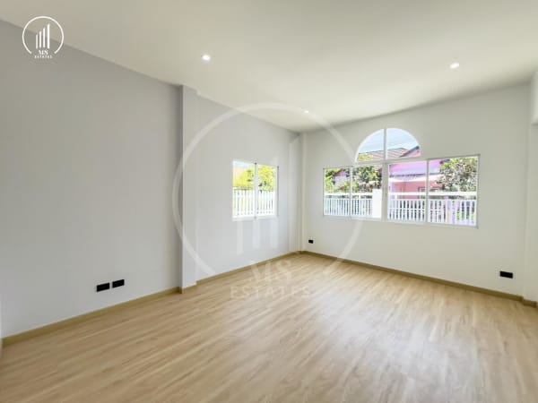 Image of Newly Renovated Home for Sale - HSTL2089