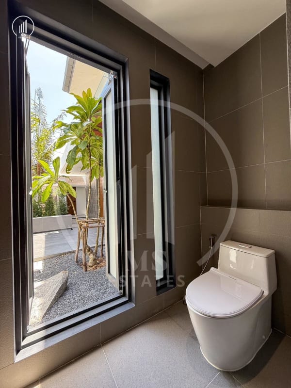Image of Newly completed pool villa - VRCL2328