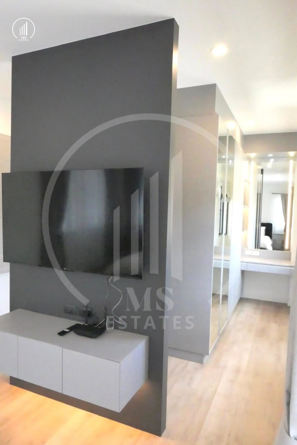 Image of Crown Estate - HRKK3122