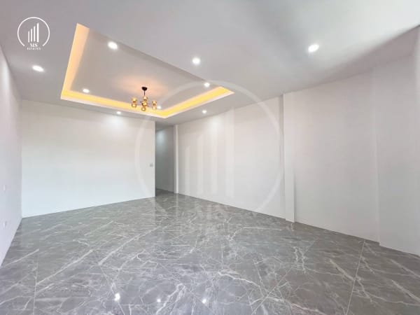 Image of House in town - HSMP1802