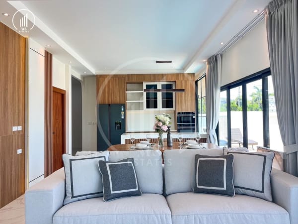 Main image of Pool villa in the heart of Rawai - VSRW2237