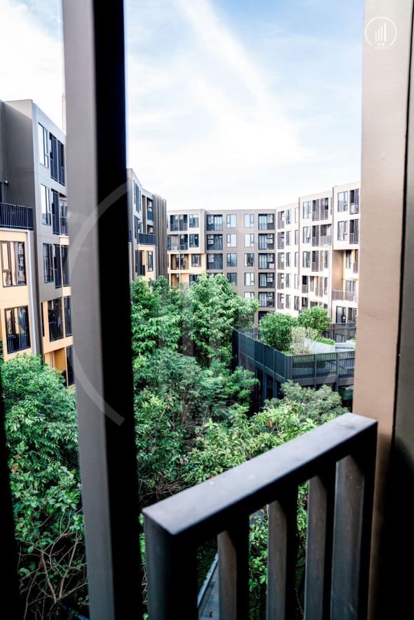 Main image of The Base Central - CRMP1461