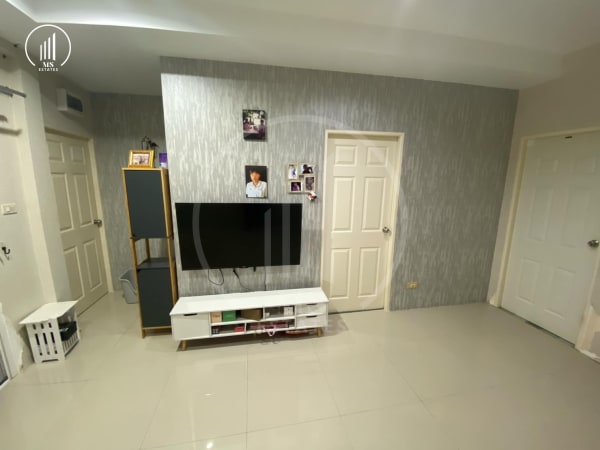 Main image of The Avenue Village  - HSCL1822