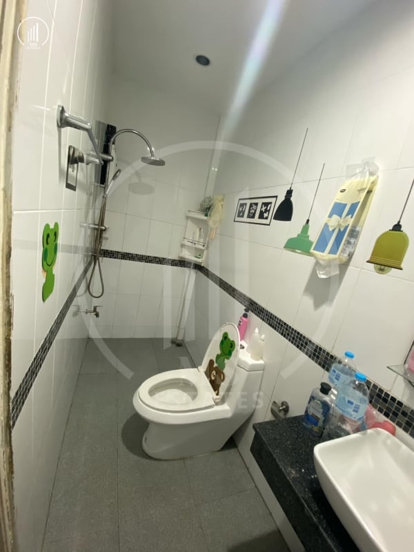 Main image of The Avenue Village  - HSCL1822