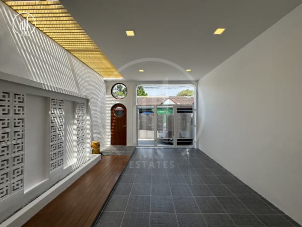 Image of Townhouse nearby Robin lifestyle - HSTL1694