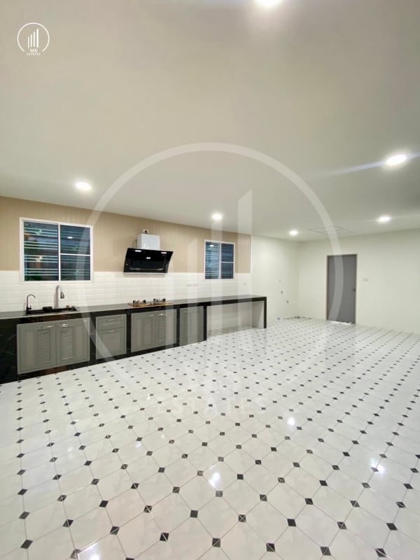 Main image of Srisuchat 5 - HSMP2135