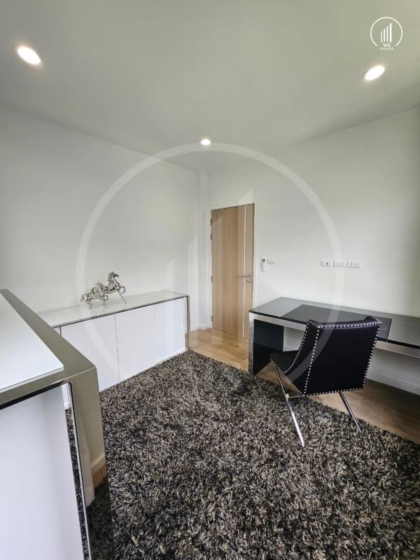 Image of Crown Estate - HSKK1533