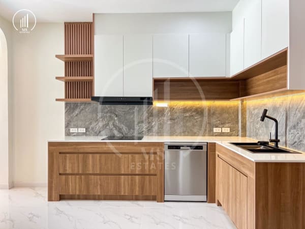 Main image of Pool villa in the heart of Rawai - VSRW2237